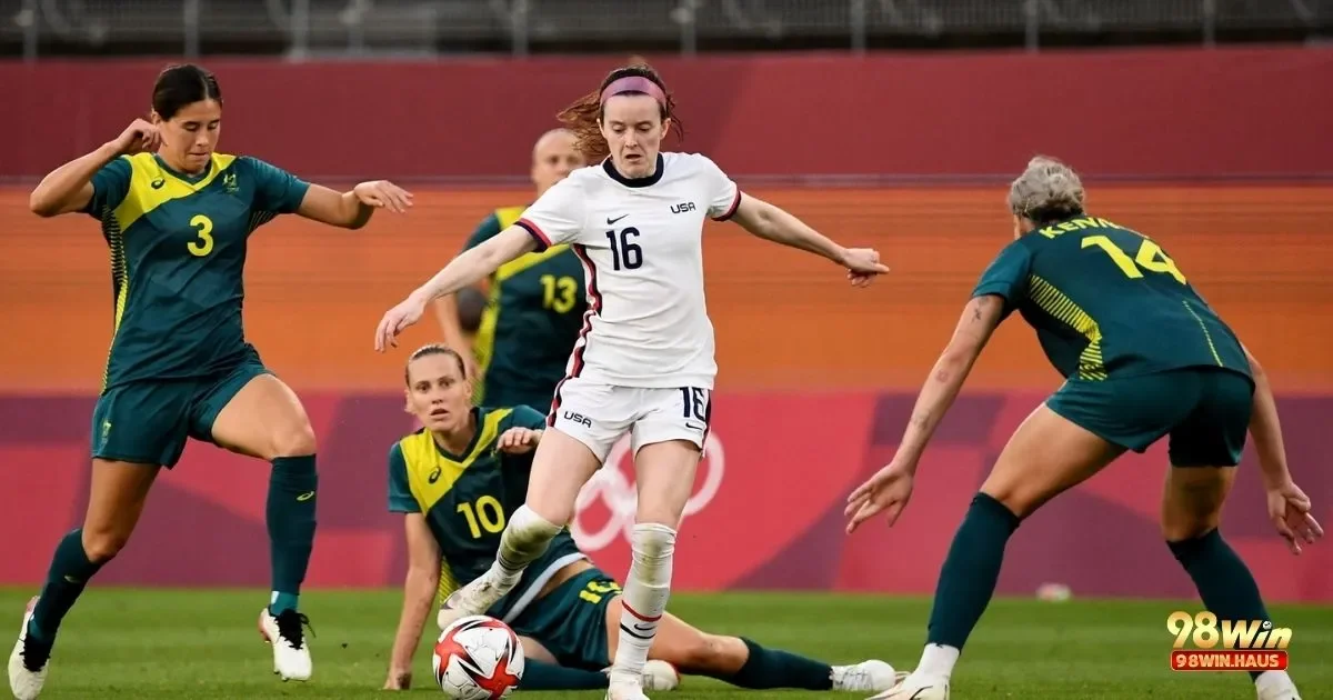 Lịch sử đối đầu giữa hai đội